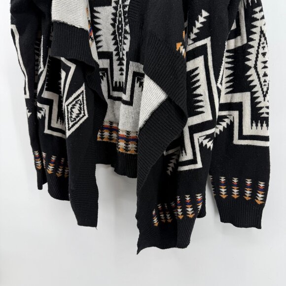 Freeway Aztec print cardigan Womens Sweater Medium Black Layer Open Front - Picture 3 of 9
